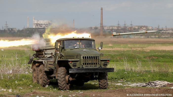 RUSSIAN FORCES INTENSIFY ATTACKS ON MARIUPOL STEEL PLANT