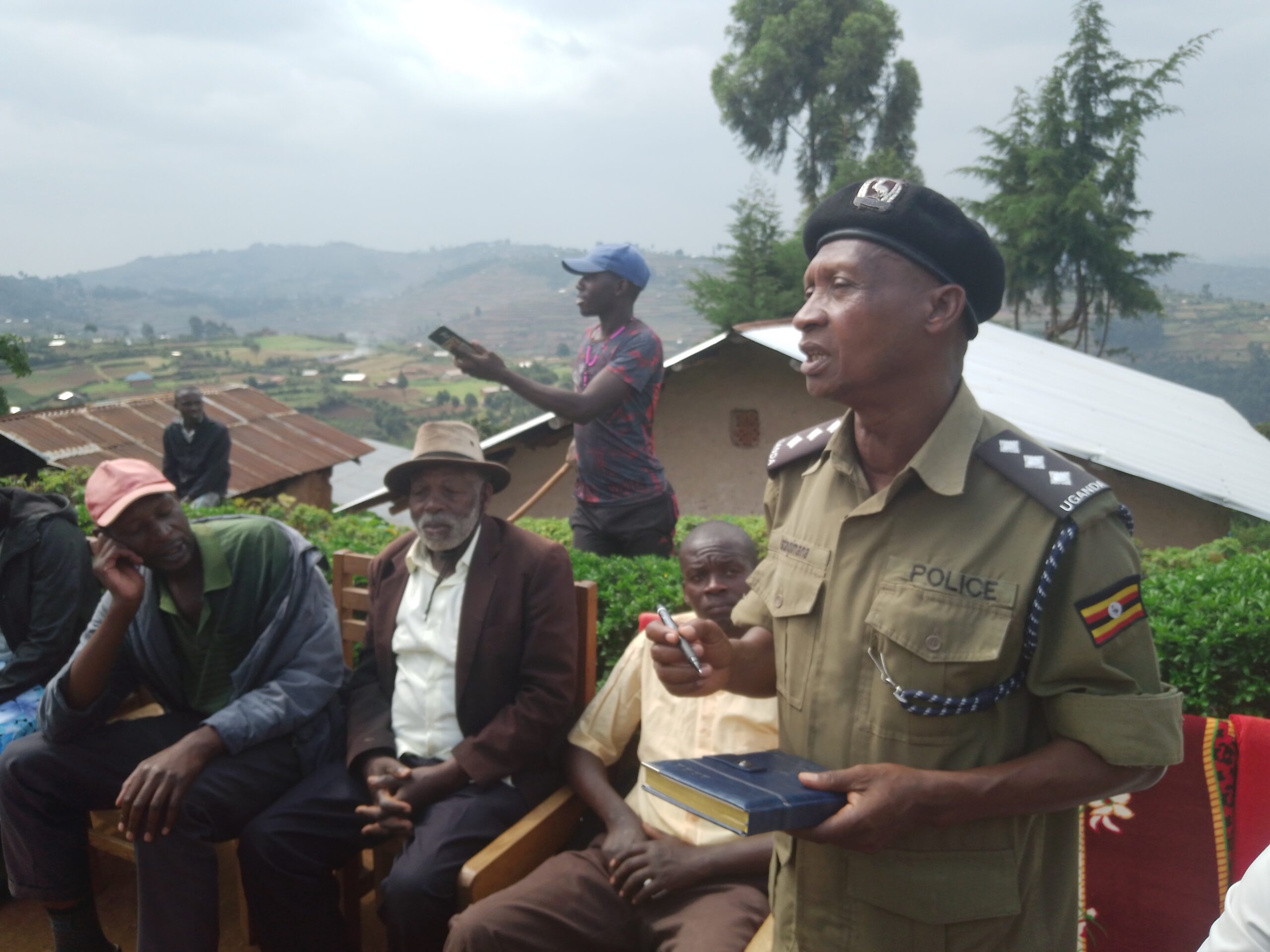 Senior Police Officer Warns Against Contempt of Local Council Courts.