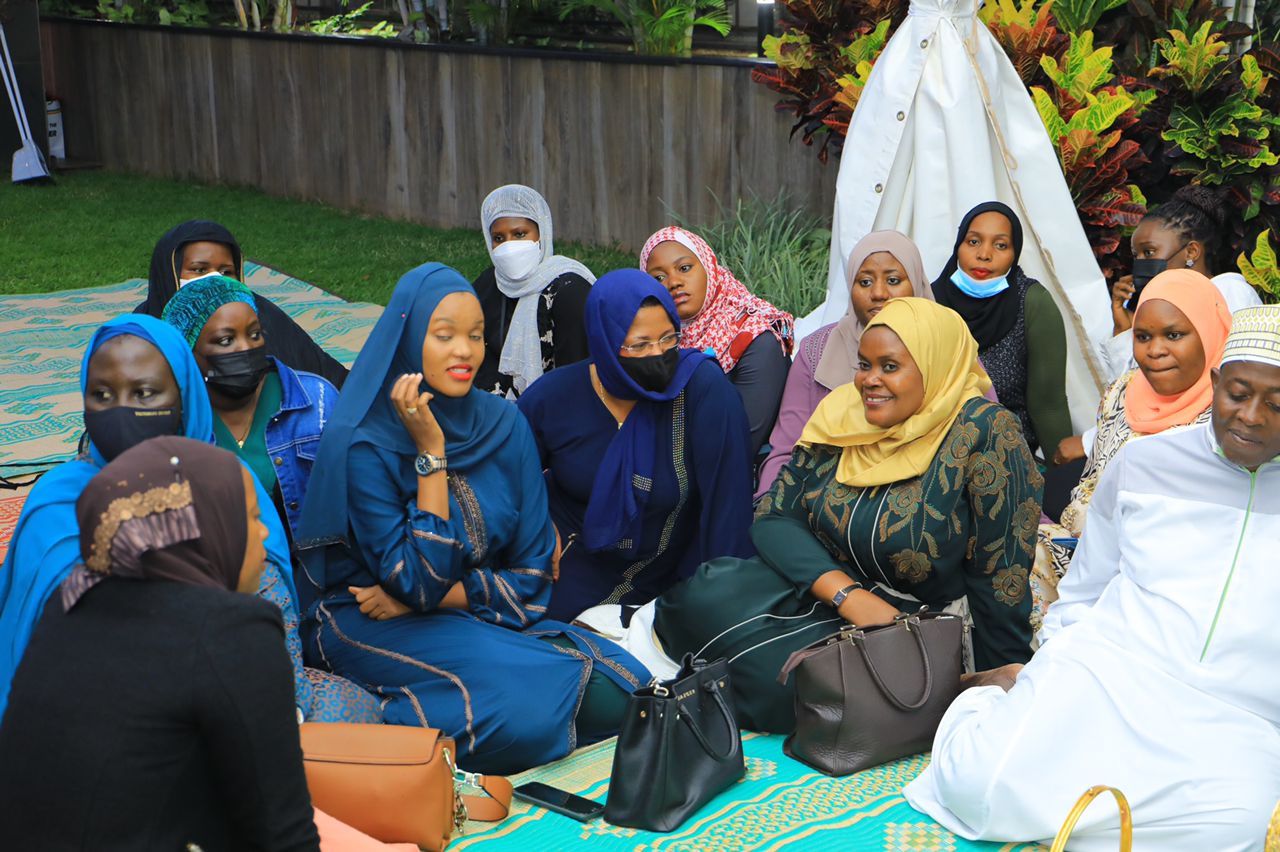 Rt. Hon Anita Among Hosts Muslim Mps at Her Residence For Iftar