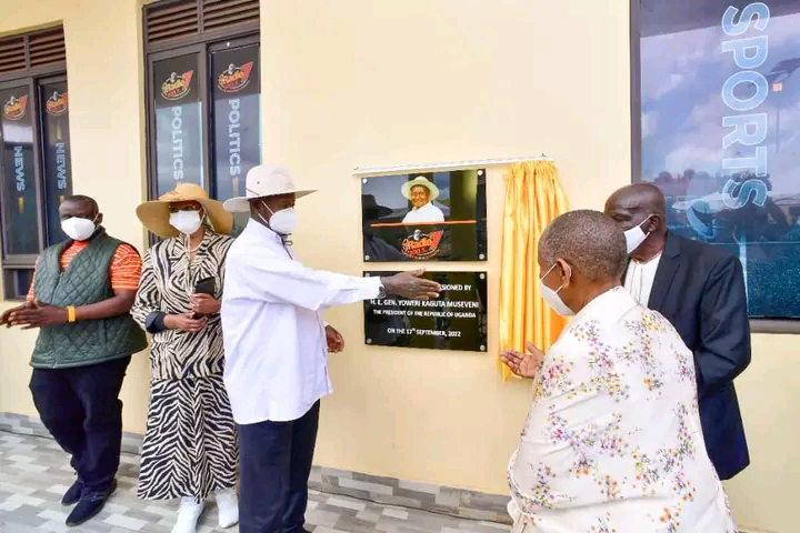 Museveni Commissions Bunyoro’s  Radio 7