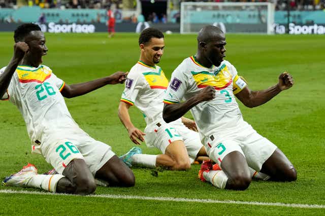 World cup: Senegal beat Ecuador 2-1 to qualify for knockout stage