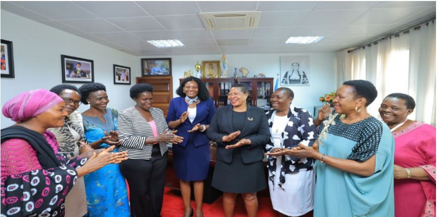 Speaker gives UGX 100m to women’s forum